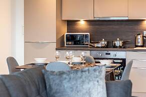 Sevenstays Ashford - 2BR Luxury Apartments