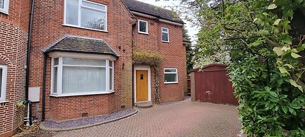Spacious 3 Bedroom House in Edgbaston With Parking