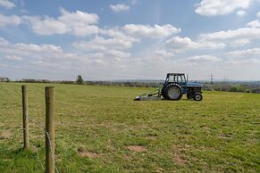 Beautiful Country Cottage for up to 8 People