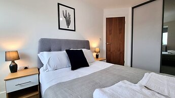 Luxury 1 bed Apartment 10 Mins to Bham City Centre