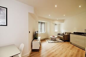 Seven Stays Modern Studio Apartment - Solihull
