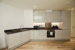 Seven Stays Modern Studio Apartment - Solihull