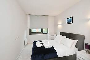 Brand New 1 Bed Apt - Seven Stays Bracknell