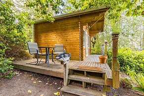 Mid-century Beach Cabin by Avantstay Walk to Beach