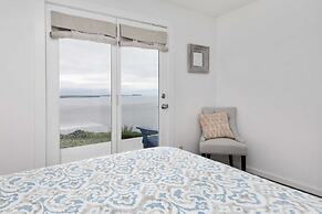 Marine View Bluff by Avantstay Waterfront Views