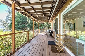 Eagles Watch by Avantstay Large Deck w/ Views