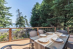 Eagles Watch by Avantstay Large Deck w/ Views