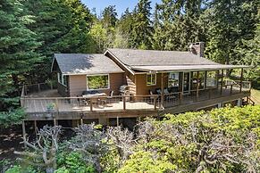 Eagles Watch by Avantstay Large Deck w/ Views