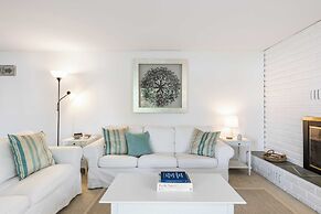 Eagles Watch by Avantstay Large Deck w/ Views