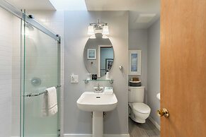 Oceanfront w/ Game Room, Fire Pit, Panoramic Views Angels Landing by A