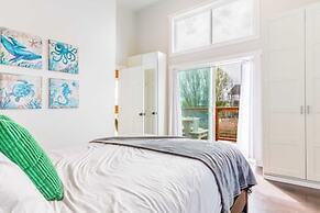 Chateau Coho by Avantstay Easy Beach Access