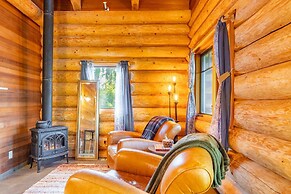 Penn Cove Overlook by Avantstay Cabin w/ Views