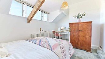 Host Stay Waterleap Cottage