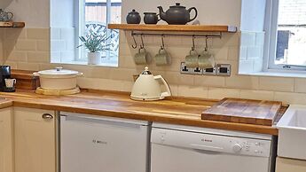 Host Stay Waterleap Cottage