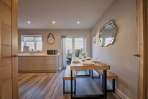 Host Stay Sunflower Cottage