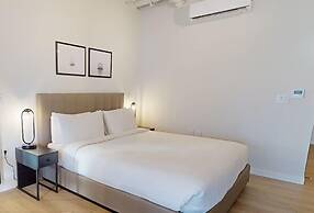 Steveston Waterfront Hotel