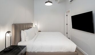 Steveston Waterfront Hotel