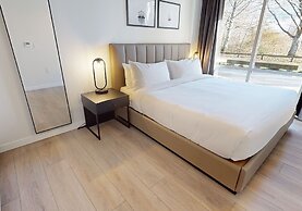 Steveston Waterfront Hotel