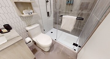 Steveston Waterfront Hotel