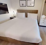 Steveston Waterfront Hotel