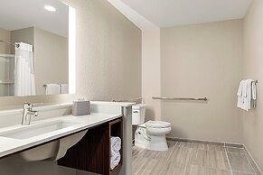 Holiday Inn Express & Suites Hayward - Castro Valley by IHG