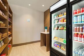 Holiday Inn Express & Suites Hayward - Castro Valley by IHG