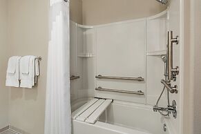 Holiday Inn Express & Suites Hayward - Castro Valley by IHG