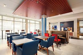 Holiday Inn Express & Suites Hayward - Castro Valley by IHG