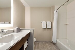 Holiday Inn Express & Suites Hayward - Castro Valley by IHG