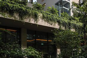 The Singapore EDITION