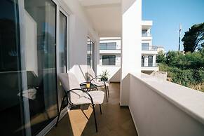 The Rooftop Apartment with Sea view