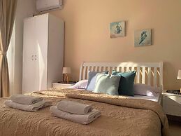 The Rooftop Apartment with Sea view