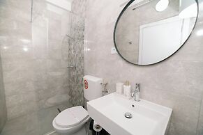 The Rooftop Apartment with Sea view