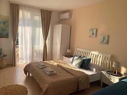 The Rooftop Apartment with Sea view