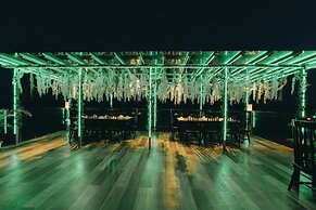 The Marc Vannelli Oslob