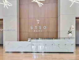 Apartment At Downtown Doral