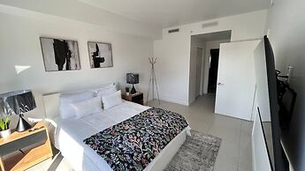 Apartment At Downtown Doral