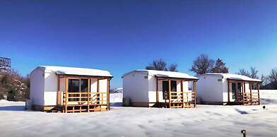 Functional Mini Luxury Lodges Near Camerino