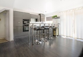 Get Away Home With Hot Tub Sleeps 4