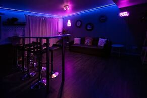 Get Away Home With Hot Tub Sleeps 4