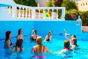 Junior Villa for up to 10 Vacationers Full View