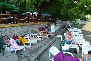 Spacious 4BR Beach House, Fantastic Sea Views