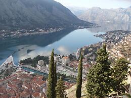 Spacious 4BR Beach House, Fantastic Sea Views