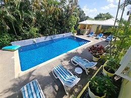 Luxury 5-bed Villa in Tobago The Big Yellow House
