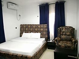 SMD Hotel and Suites