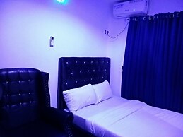 SMD Hotel and Suites