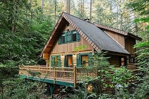 87sl - Starlink - Sauna - Pets Ok - Sleeps 8 2 Bedroom Cabin by RedAwn