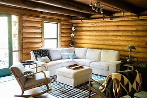 87sl - Starlink - Sauna - Pets Ok - Sleeps 8 2 Bedroom Cabin by RedAwn