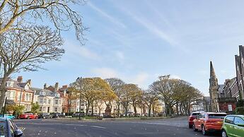 Host Stay Peacock House