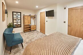 Host Stay Coastal Townhouse